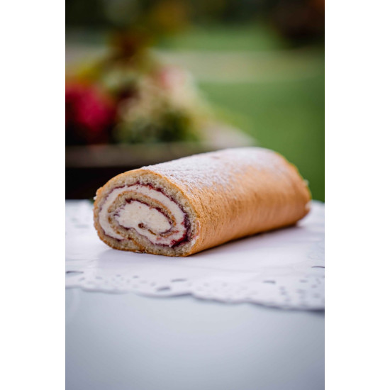 Rulete ar putukrējuma krēma pildījumu (500g)